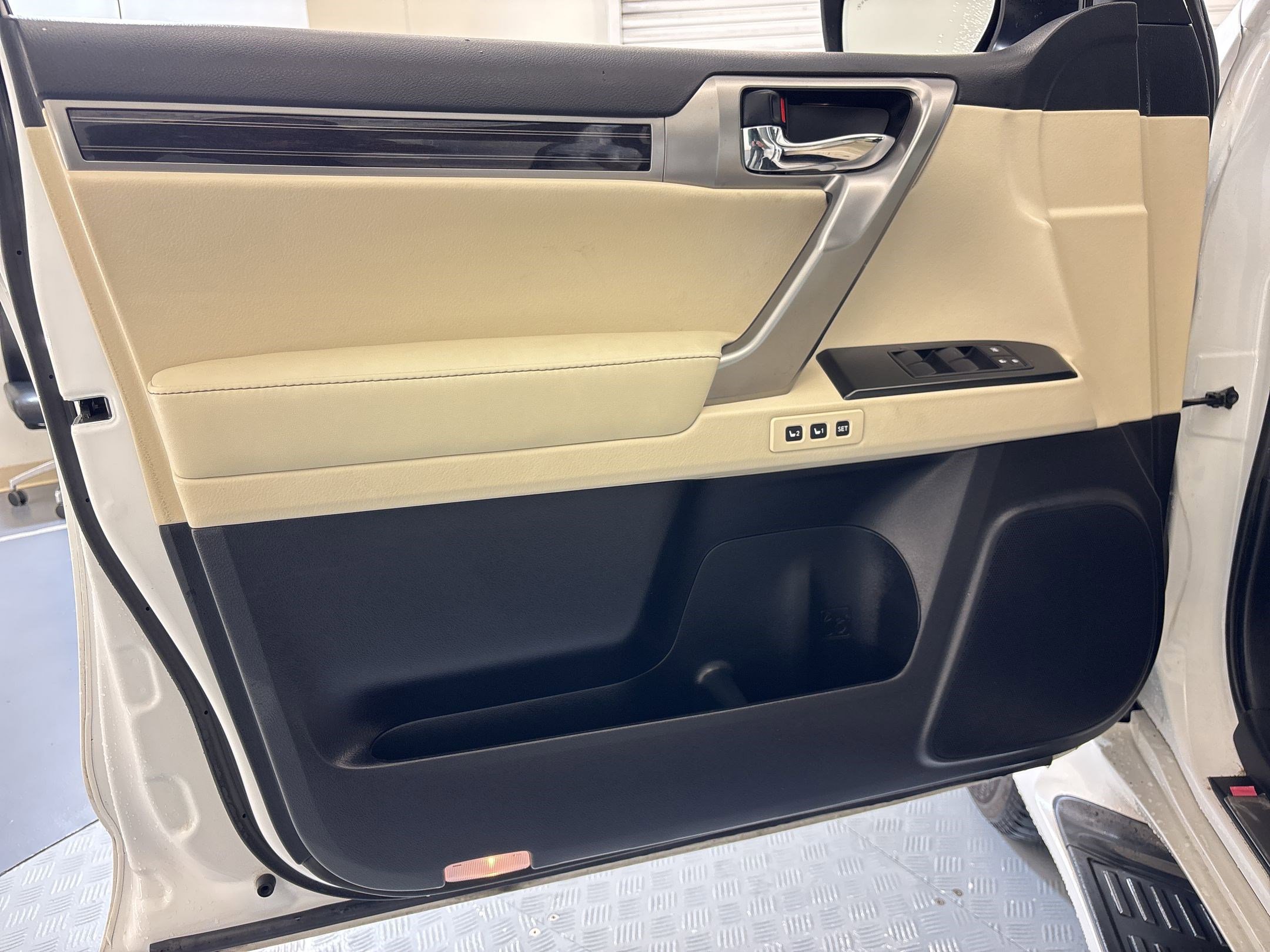 Used 2023 Lexus GX 460 Premium w/ Premium Plus Package AWD/4WD image 20