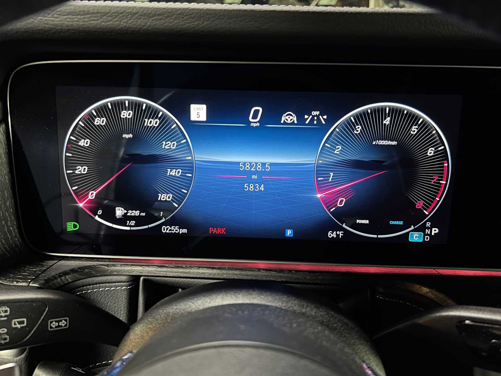 Used 2025 Mercedes-Benz G 550 image 31