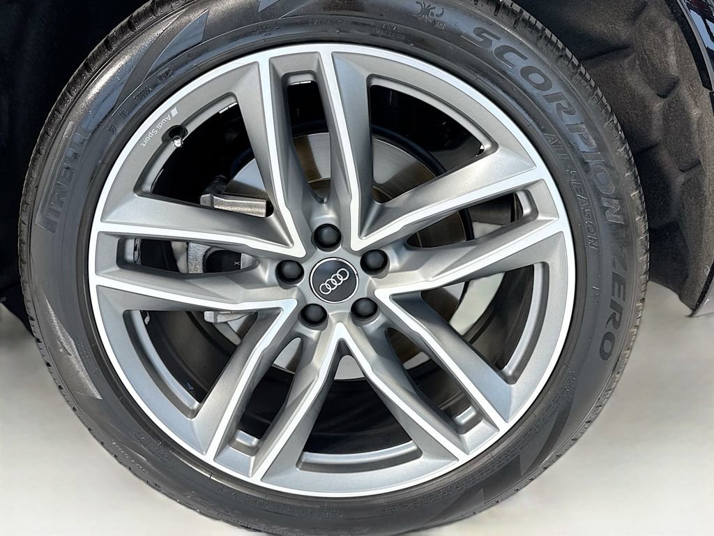 Used 2018 Audi Q7 3.0T Prestige w/ Prestige Package image 33