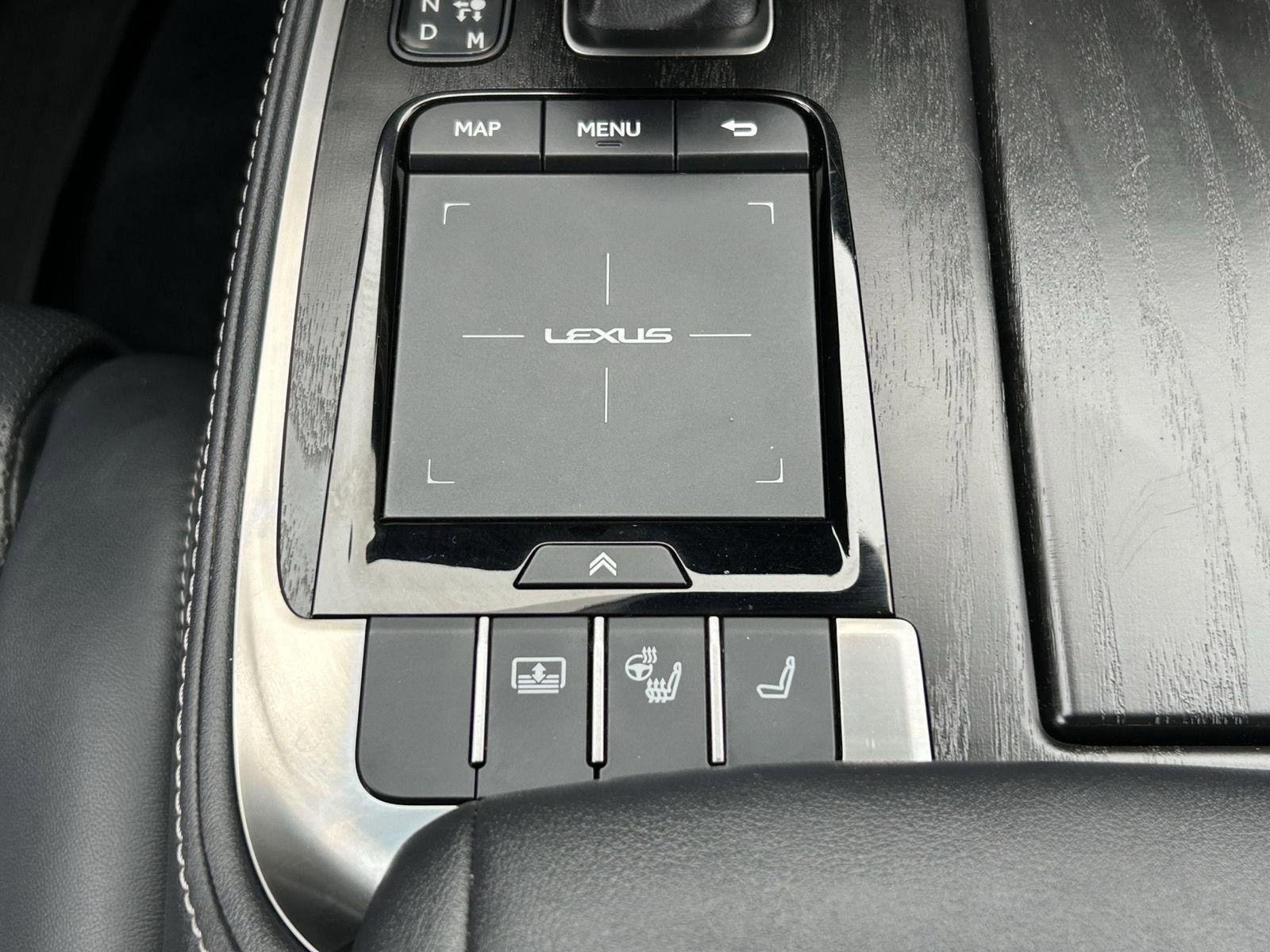 Used 2022 Lexus LS 500 AWD w/ Accessory Package (Z1) image 26