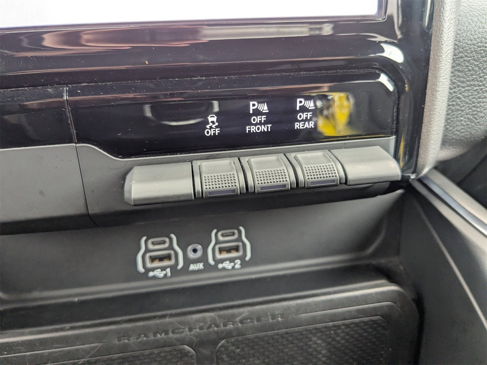 Used 2025 RAM 1500 Big Horn image 24