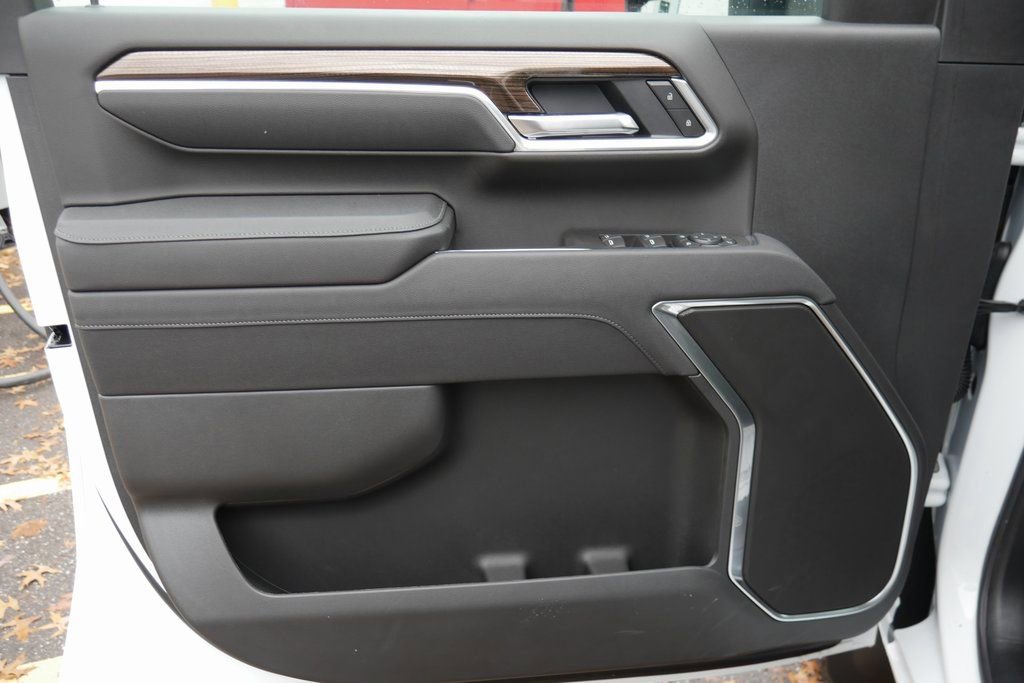 New 2025 Chevrolet Silverado 2500 LT image 29