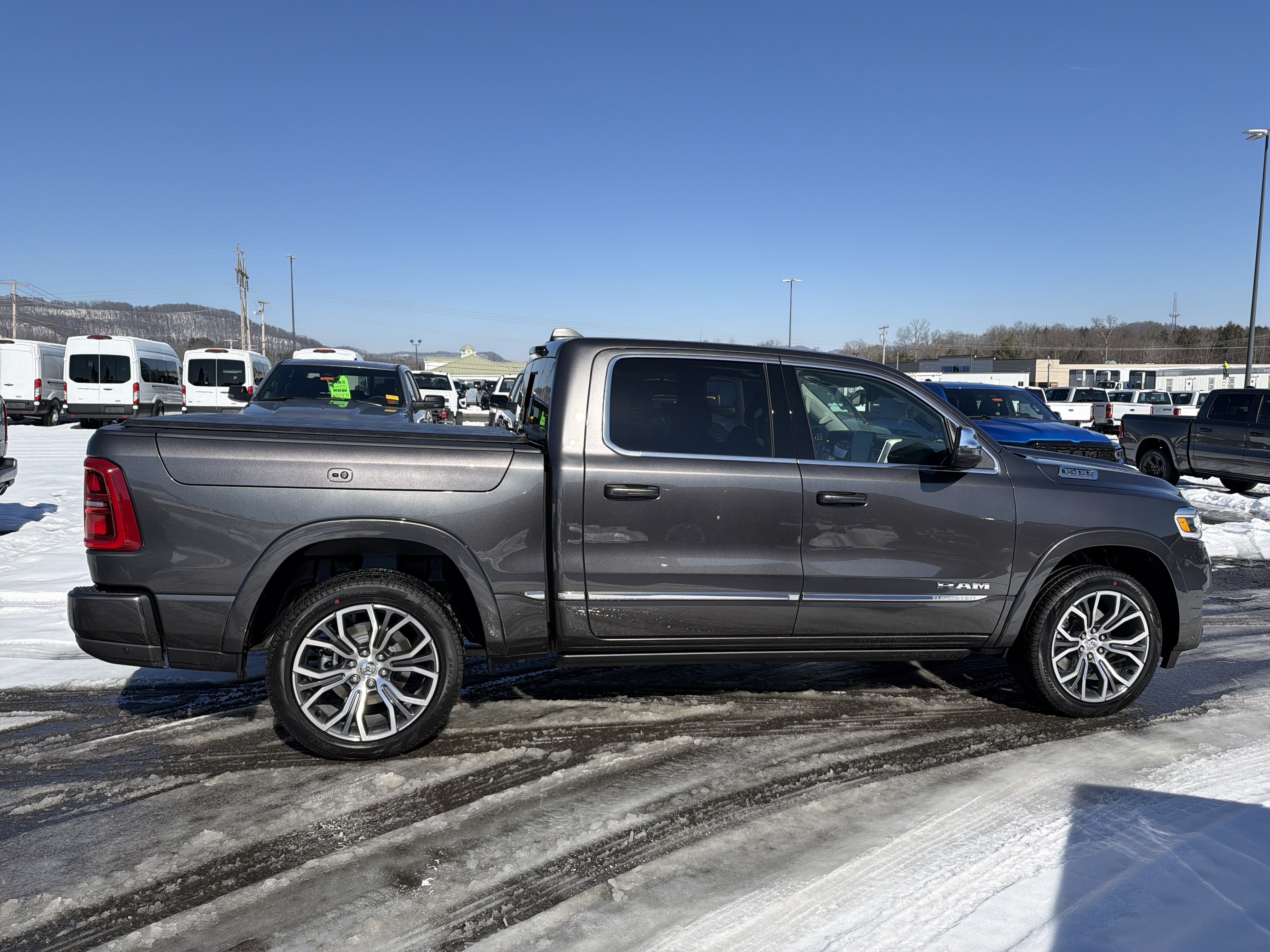 New 2026 RAM 1500 Tungsten w/ Trailer Tow Group AWD/4WD image 5