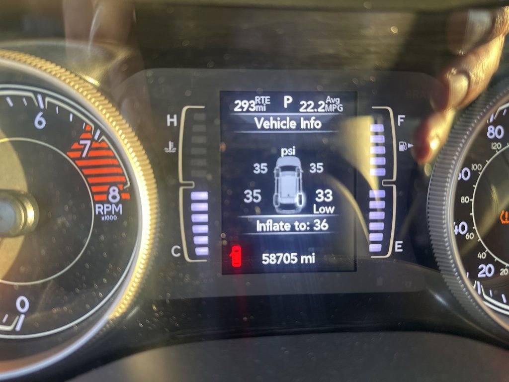 Used 2019 Jeep Cherokee Latitude Plus w/ Trailer Tow Group image 10
