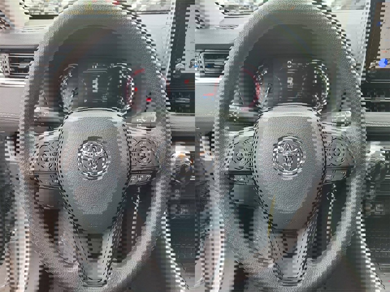 Used 2025 Toyota RAV4 LE image 18