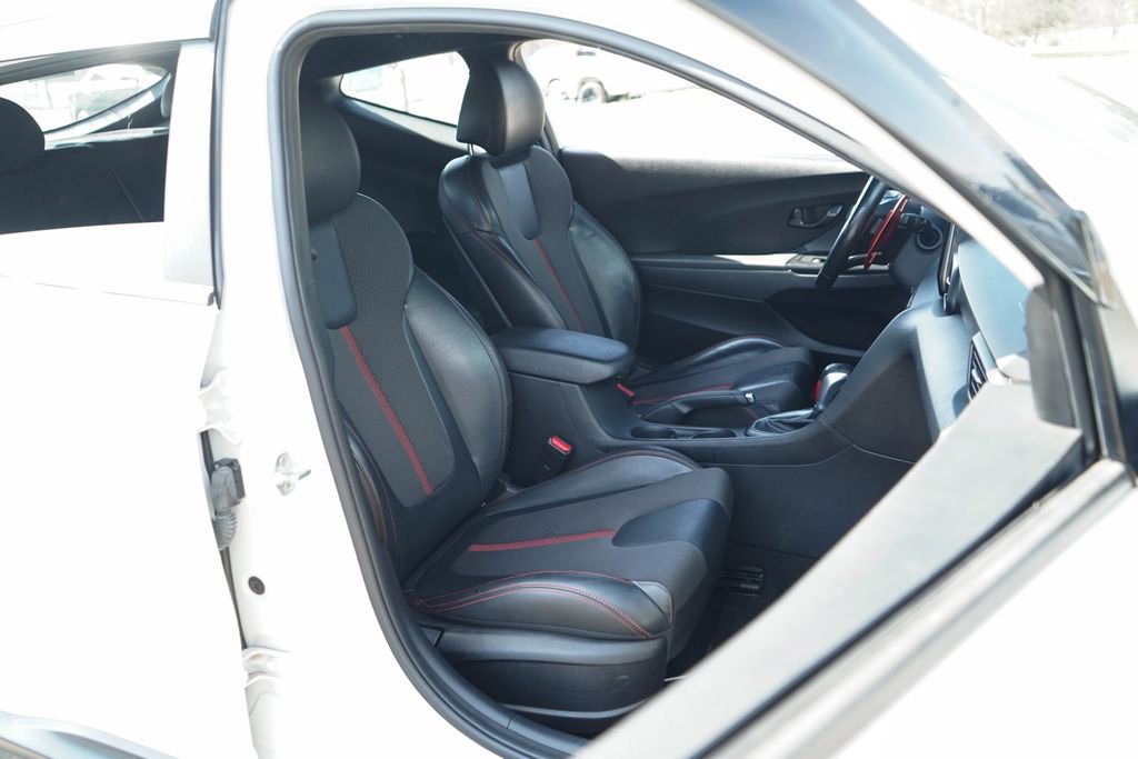 Used 2019 Hyundai Veloster Turbo image 35