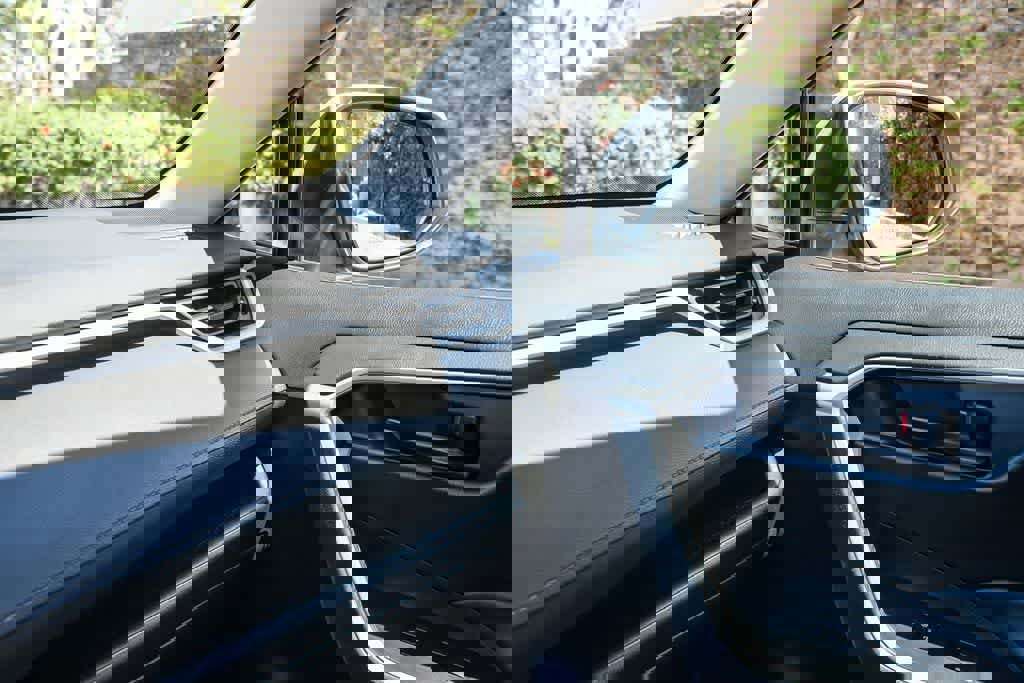 Used 2023 Toyota RAV4 LE image 22