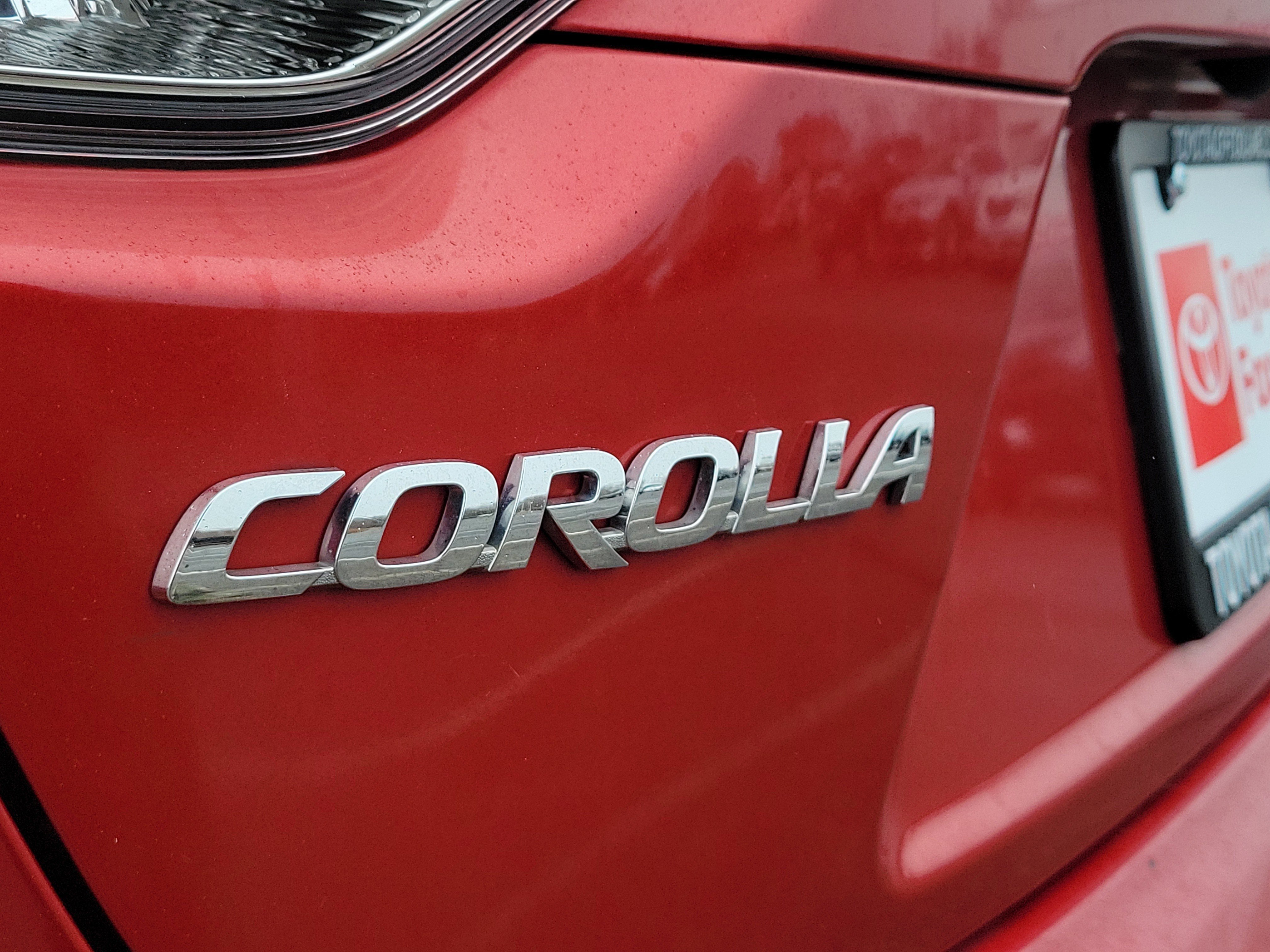 Used 2021 Toyota Corolla LE image 7