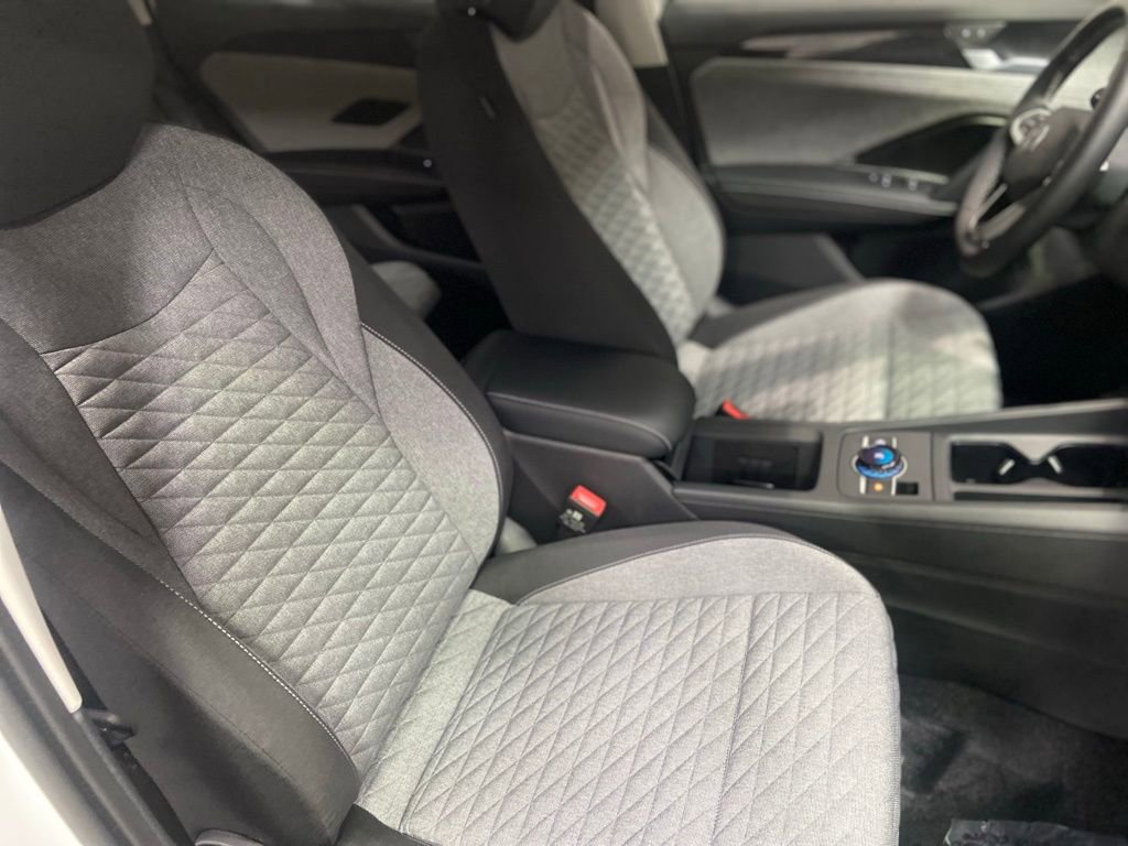 New 2026 Volkswagen Tiguan S image 8