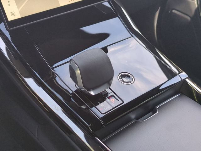New 2026 Land Rover Range Rover Sport Dynamic SE AWD/4WD image 9
