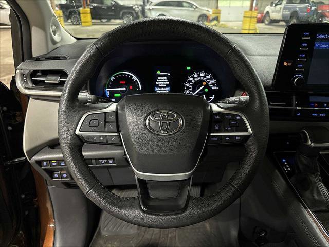 Certified 2023 Toyota Sienna XLE w/ XLE Plus Package image 19