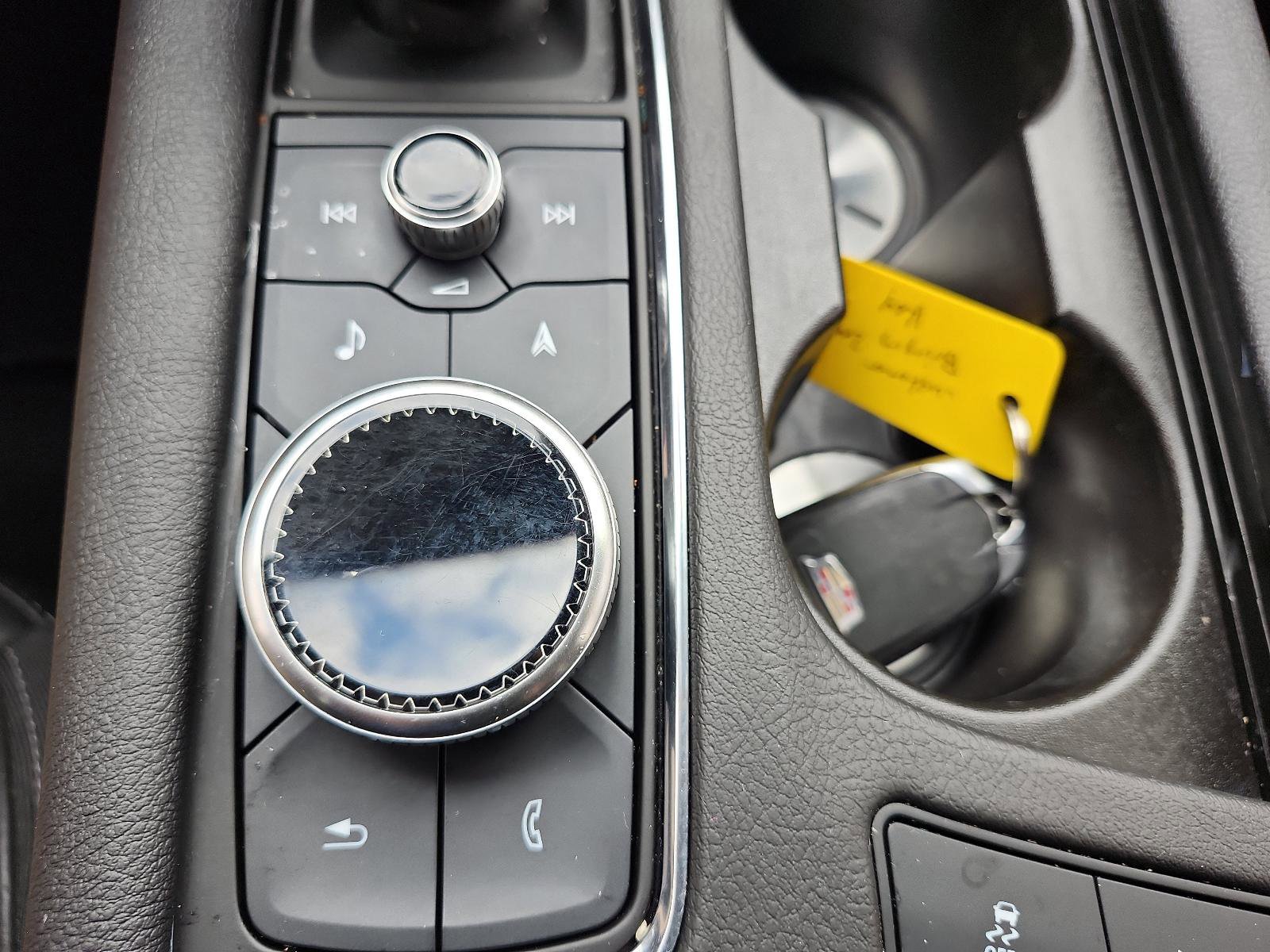 Used 2023 Cadillac XT6 Premium Luxury w/ Technology Package image 23