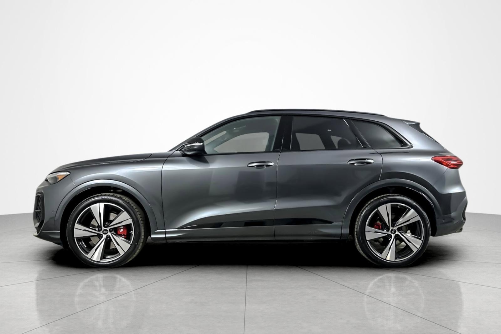 New 2025 Audi SQ5 Premium Plus image 3