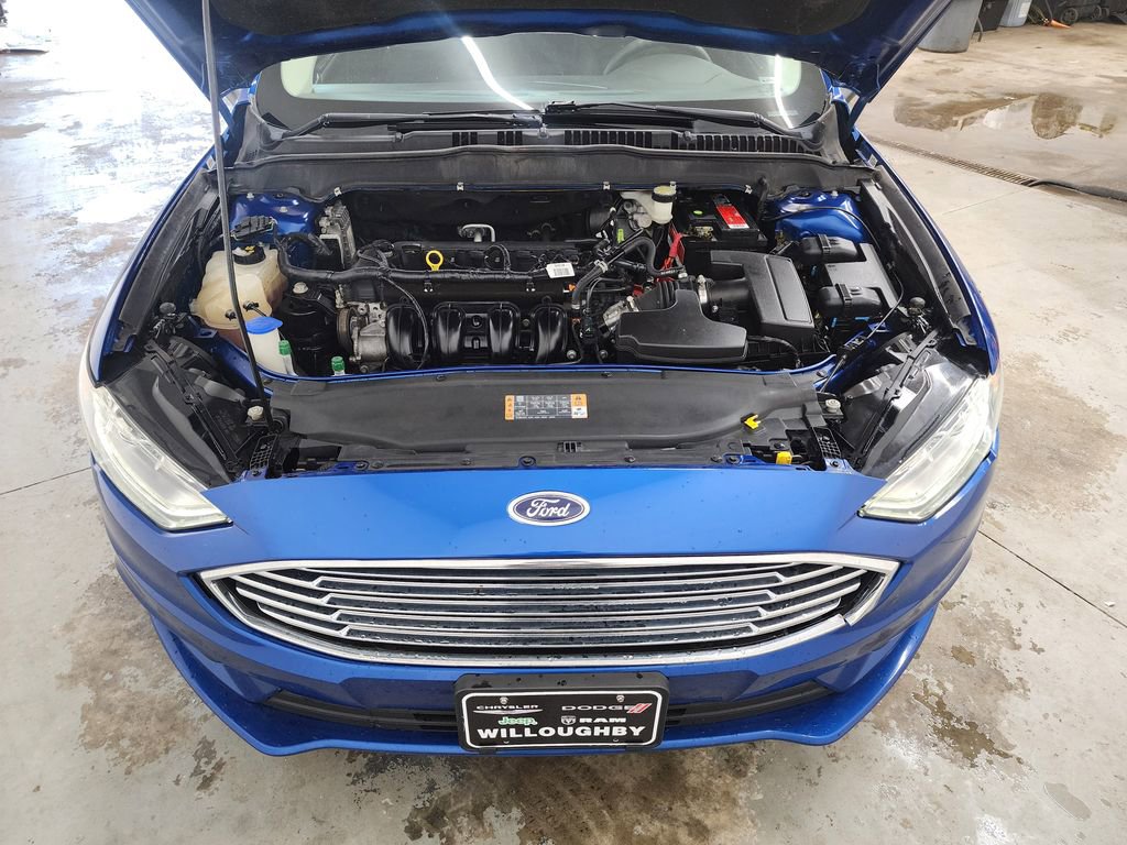 Used 2017 Ford Fusion SE FWD image 31