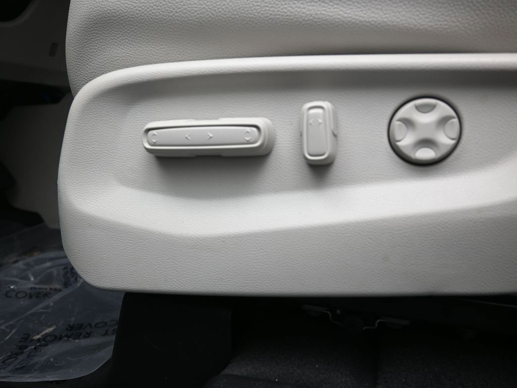 Certified 2026 Honda Odyssey EX-L image 13
