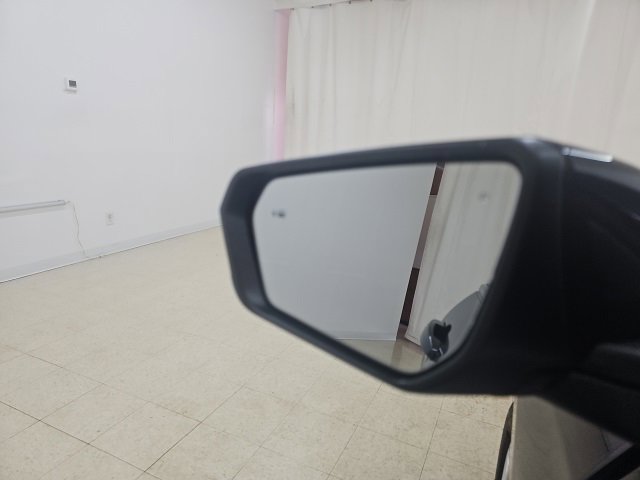 Used 2022 Chevrolet Equinox LT image 28