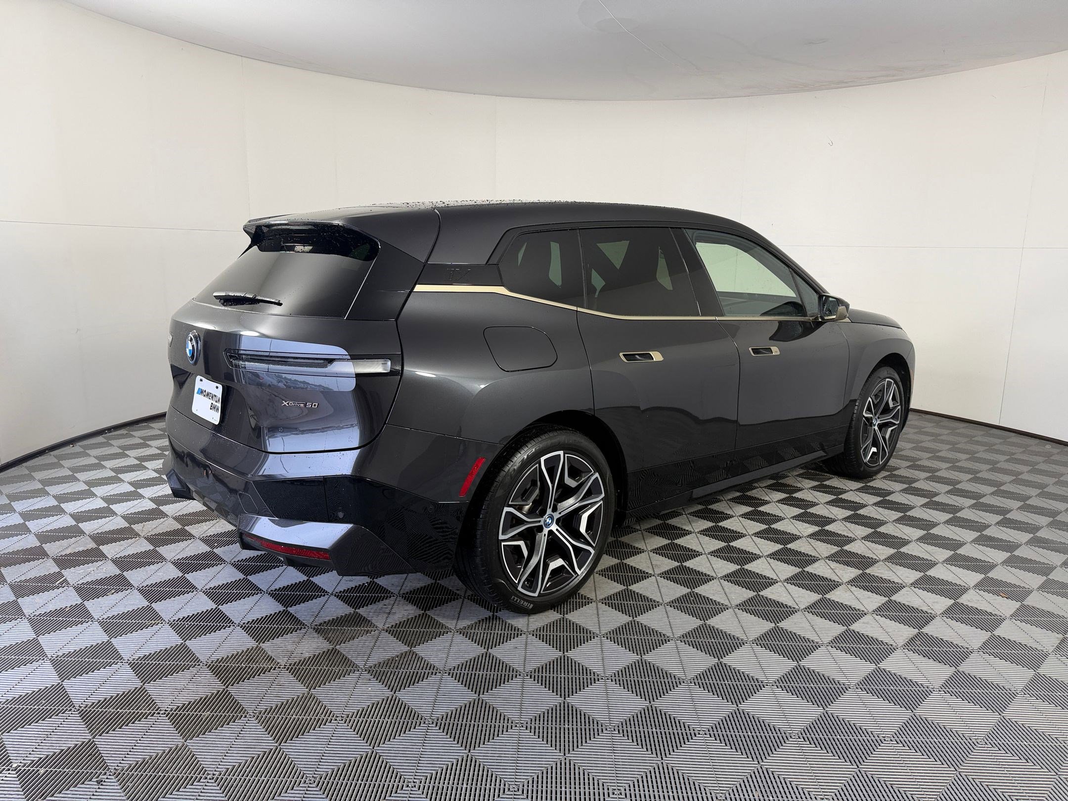 Certified 2024 BMW iX xDrive50 w/ Premium Package AWD/4WD image 9