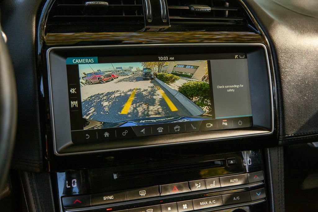 Used 2020 Jaguar F-PACE Prestige image 16