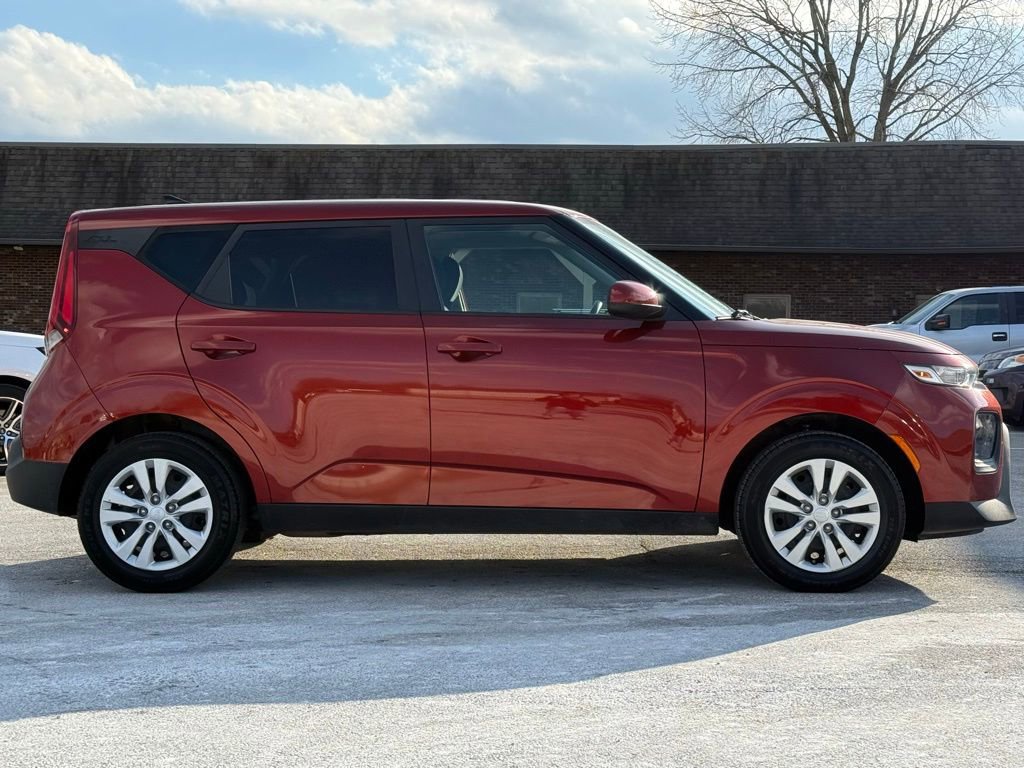 Used 2020 Kia Soul LX FWD image 5