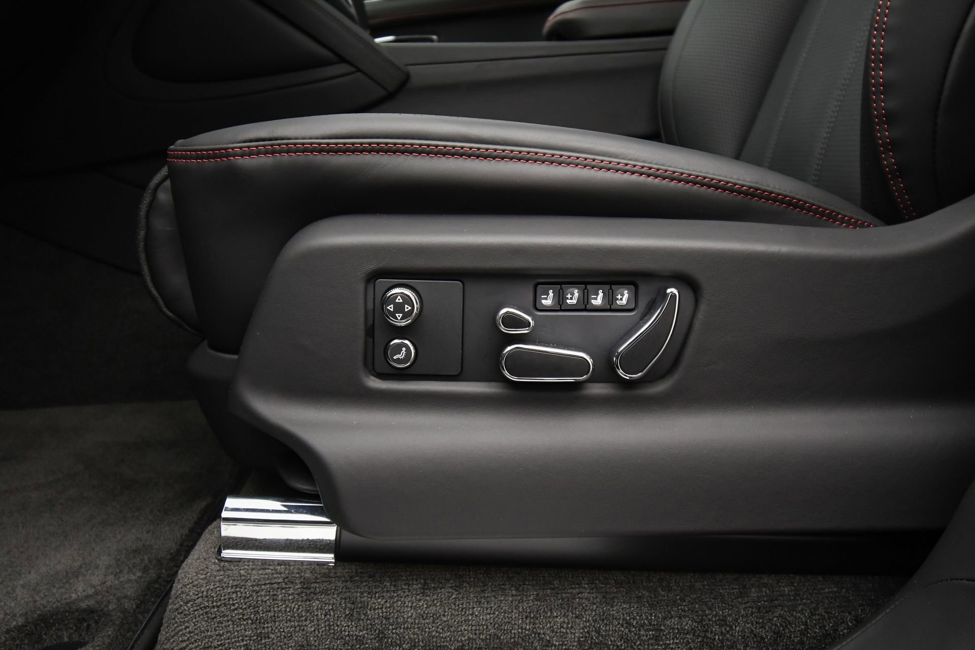 New 2024 Bentley Bentayga Extended Wheelbase image 40