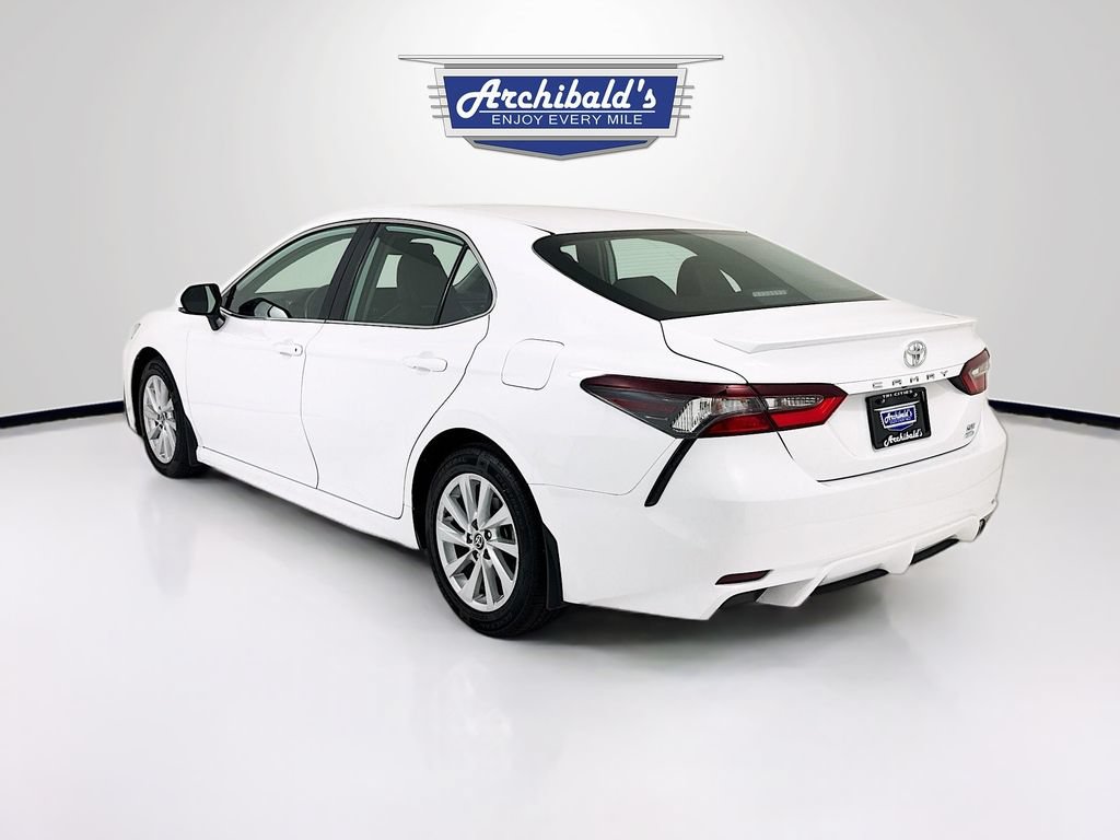 Used 2022 Toyota Camry SE AWD/4WD image 5
