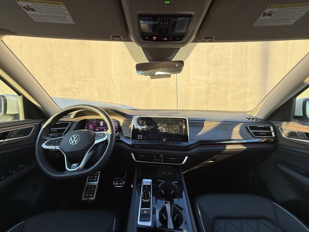 Used 2025 Volkswagen Atlas SEL Premium R-Line image 6