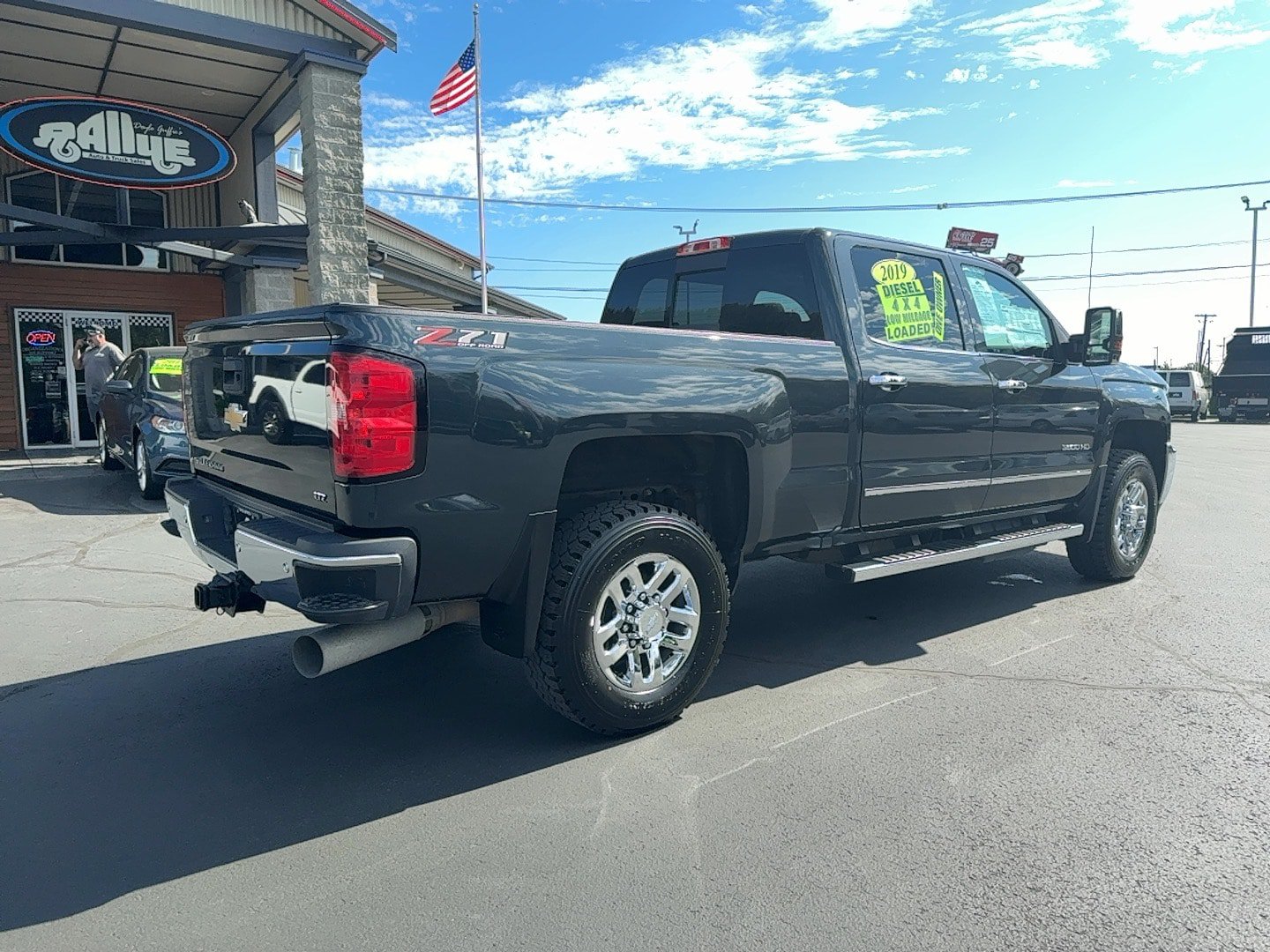Used 2019 Chevrolet Silverado 3500 LTZ w/ Duramax Plus Package AWD/4WD image 4