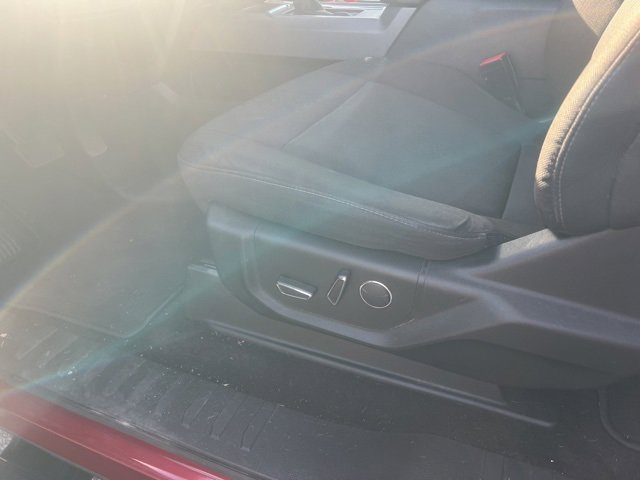 Used 2018 Ford F150 XLT w/ Equipment Group 302A Luxury image 10