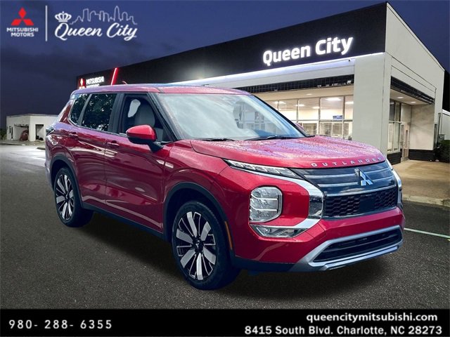 New 2025 Mitsubishi Outlander SE