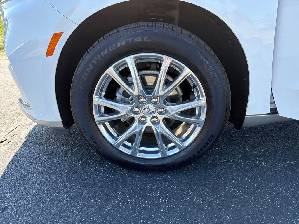 Used 2023 Buick Enclave Essence w/ Experience Buick Package image 30