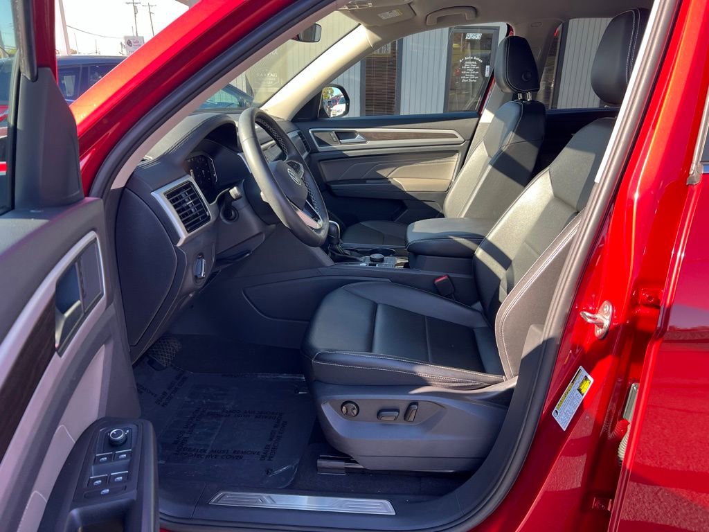 Used 2023 Volkswagen Atlas SE AWD/4WD image 9