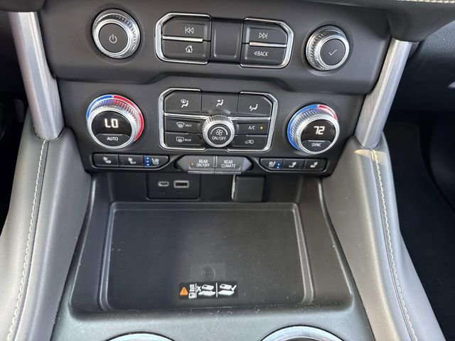 Used 2022 GMC Yukon SLT w/ SLT Premium Package image 25