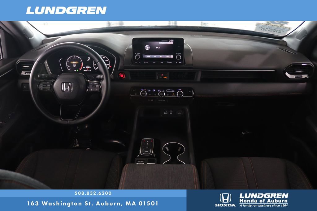 Used 2023 Honda Pilot Sport image 18