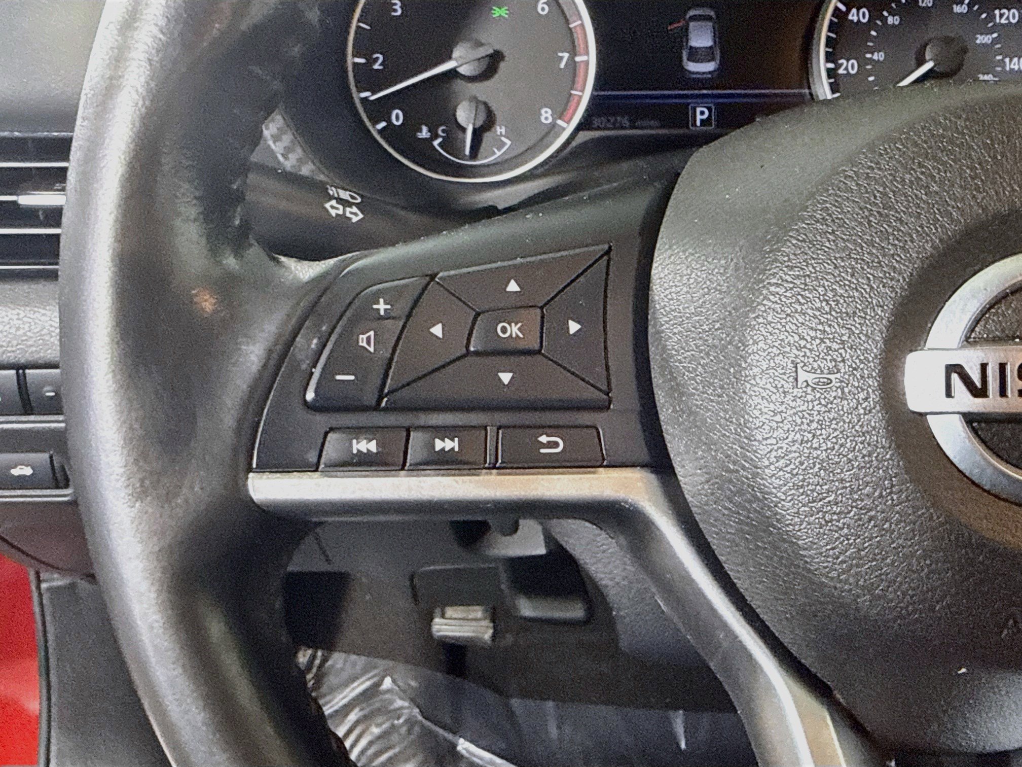Used 2021 Nissan Sentra SV FWD image 14
