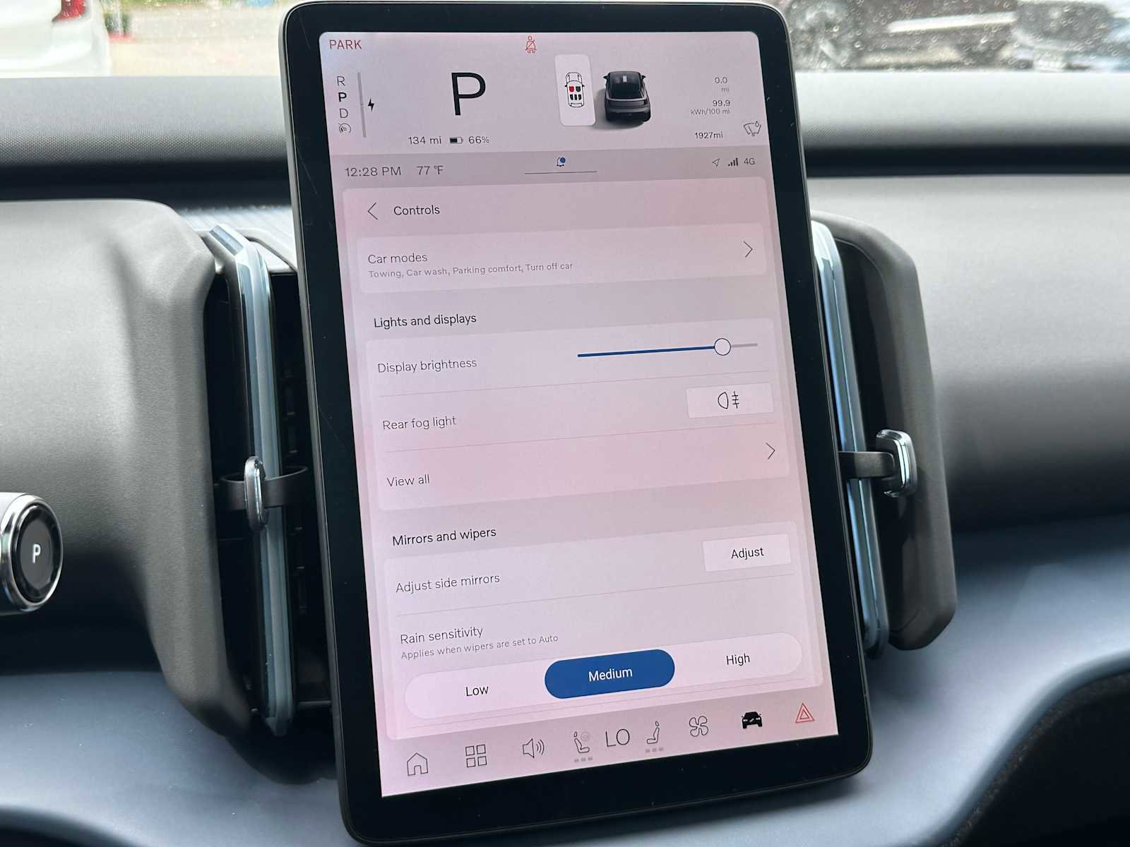 Used 2025 Volvo EX30 Plus w/ Protection Package Premier AWD/4WD image 30