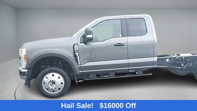 New 2026 Ford F550 4x4 Supercab Super Duty w/ XLT Value Package image 7