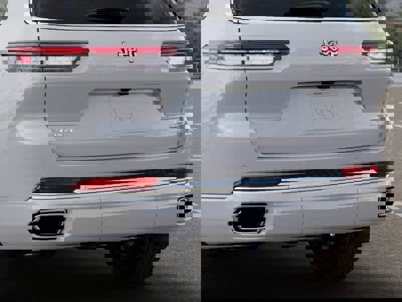 New 2025 Jeep Grand Cherokee L Overland w/ Rear Seat Video Group I image 52