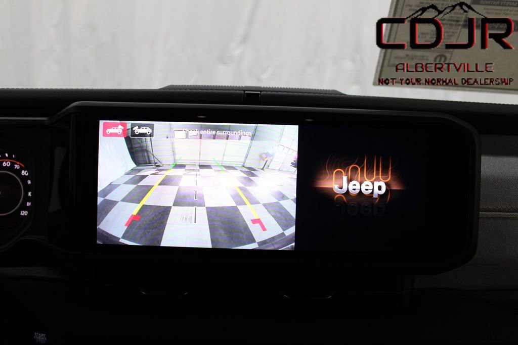 Used 2024 Jeep Wrangler Sahara w/ Technology Group image 27