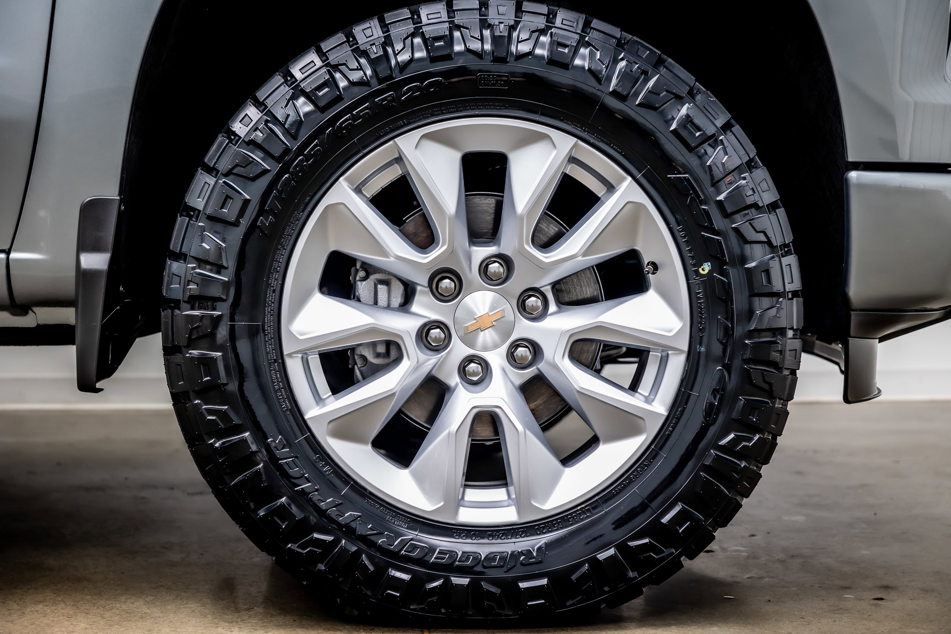Used 2025 Chevrolet Silverado 1500 Custom image 39