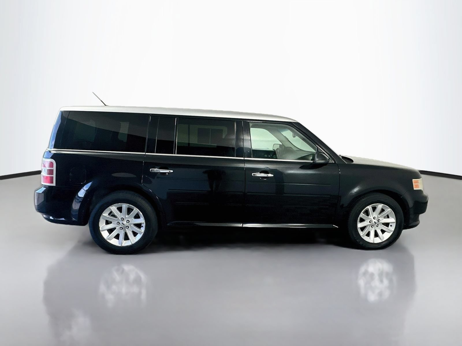 Used 2012 Ford Flex SEL w/ Equipment Group Order Code FWD image 8