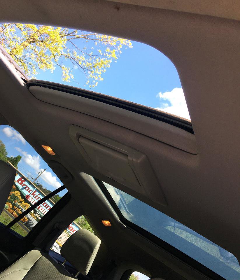 Used 2017 Honda Pilot Elite image 11