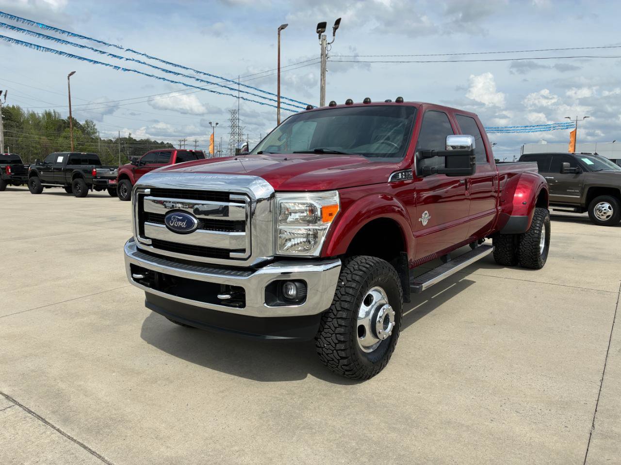 Used 2015 Ford F350 Lariat w/ Lariat Ultimate Package image 2