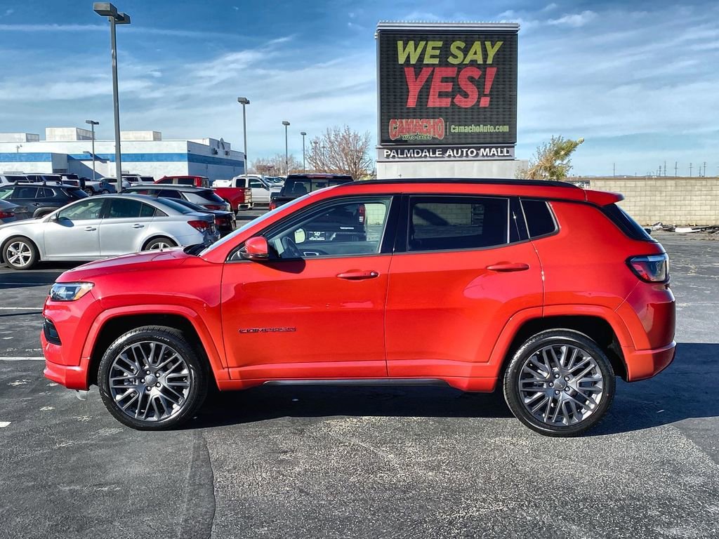 Used 2023 Jeep Compass Limited image 34