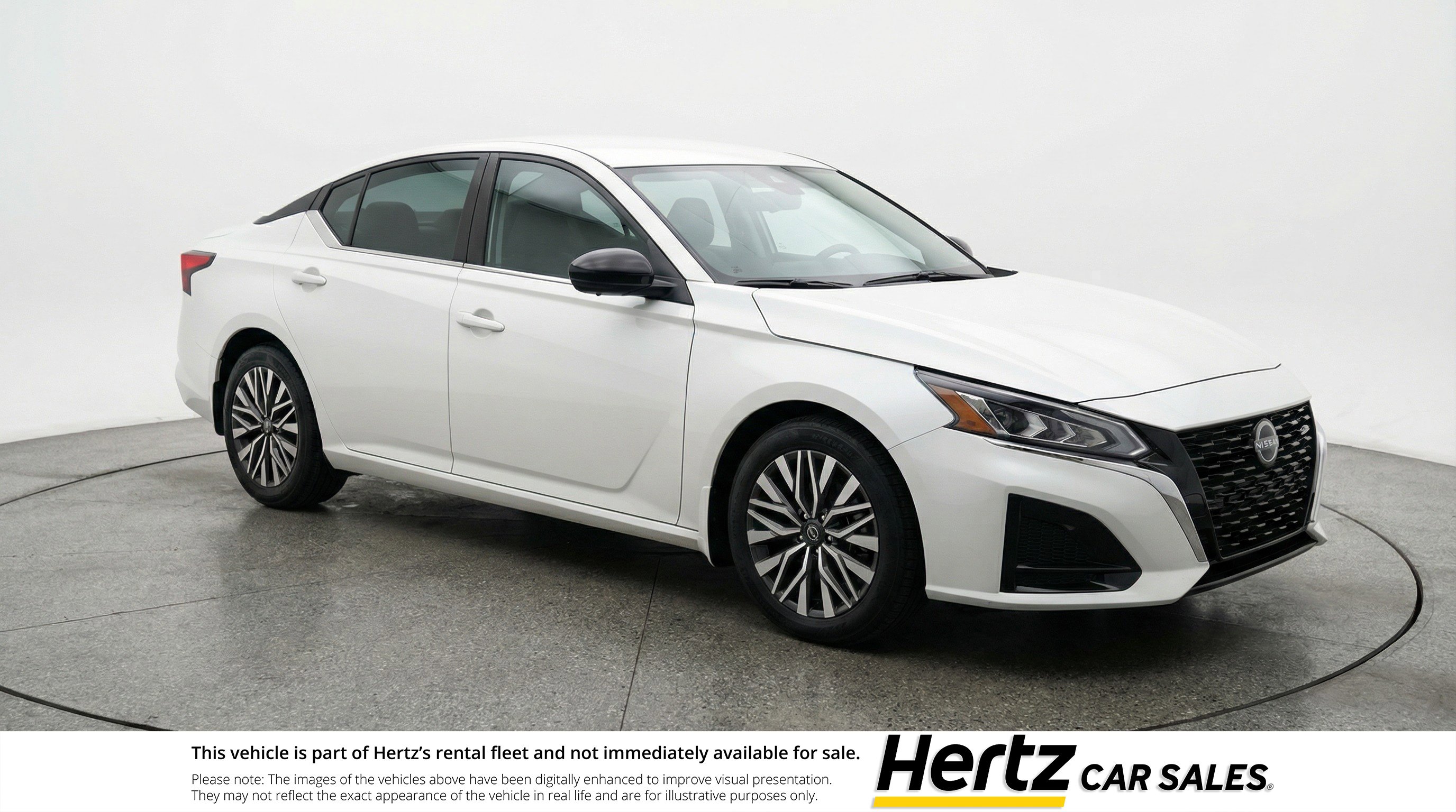 Used 2025 Nissan Altima 2.5 SV image 1