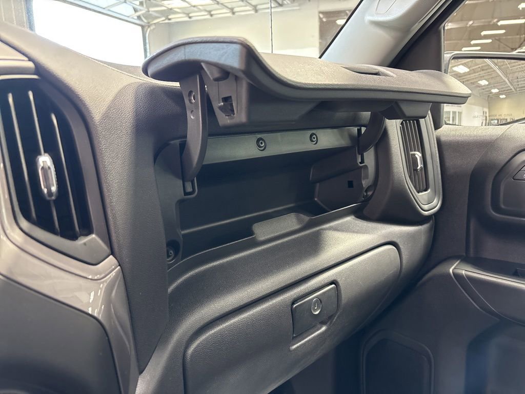 Used 2022 Chevrolet Silverado 1500 Custom AWD/4WD image 24