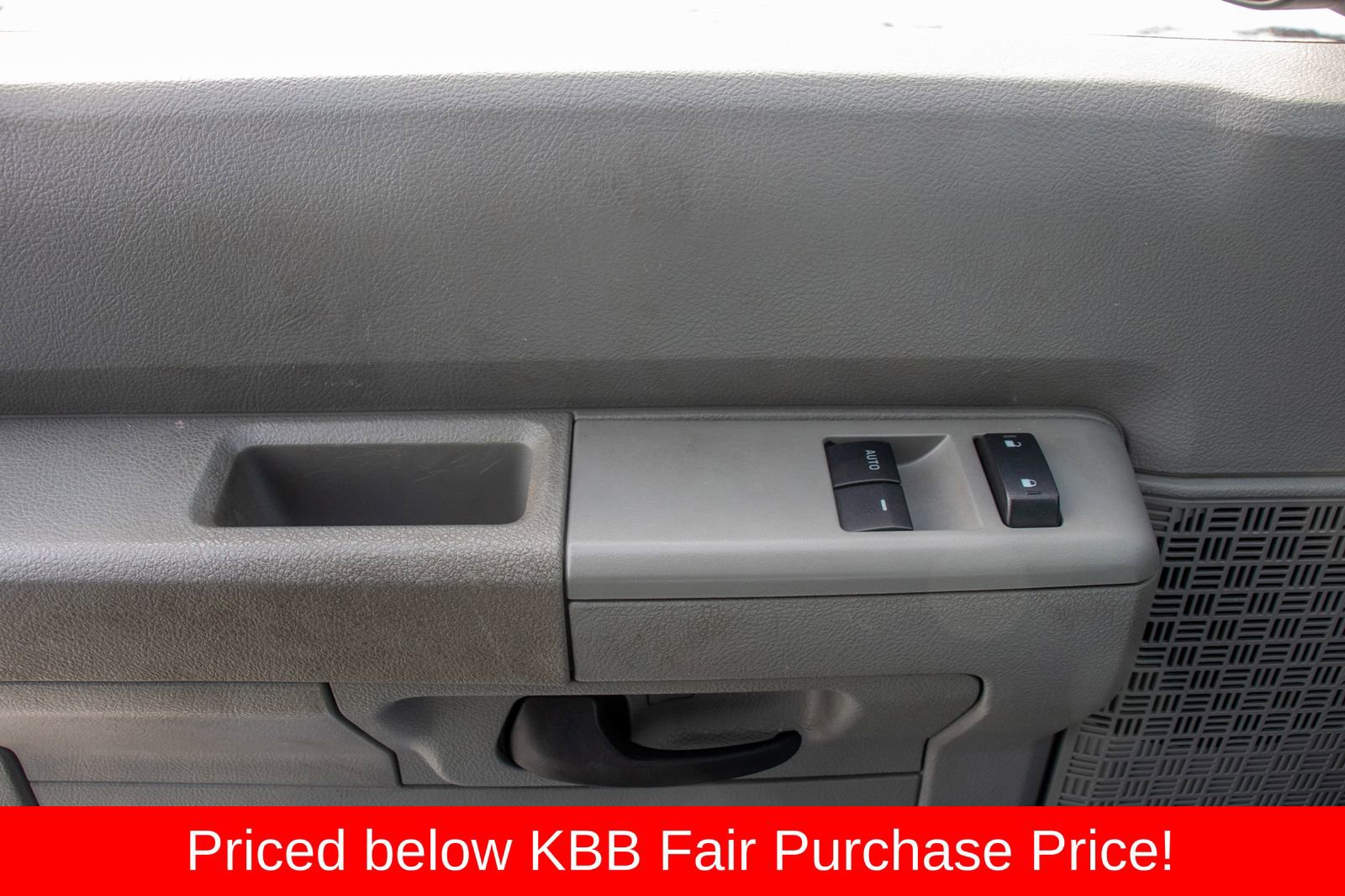 Used 2013 Ford E-350 and Econoline 350 XL w/ PWR Windows & Locks Group image 23