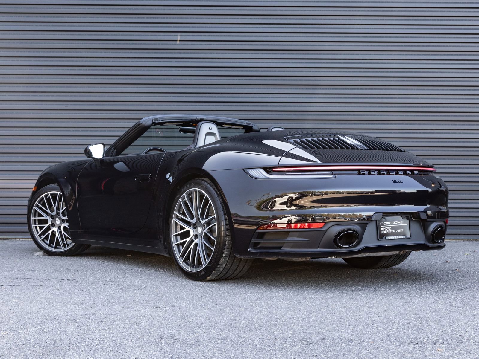 Certified 2023 Porsche 911 Carrera image 3