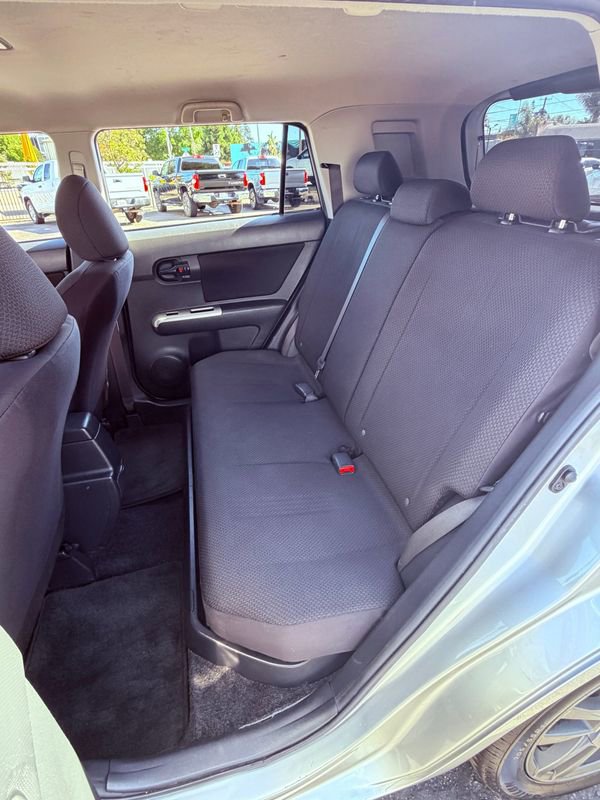 Used 2009 Scion xB FWD image 33