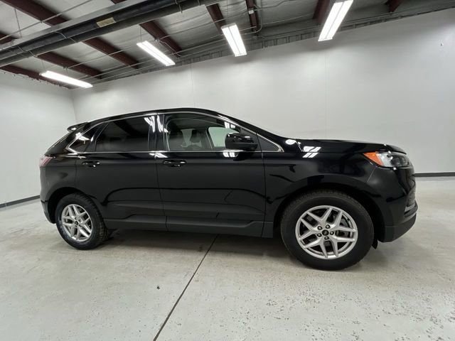 Used 2023 Ford Edge SEL image 9