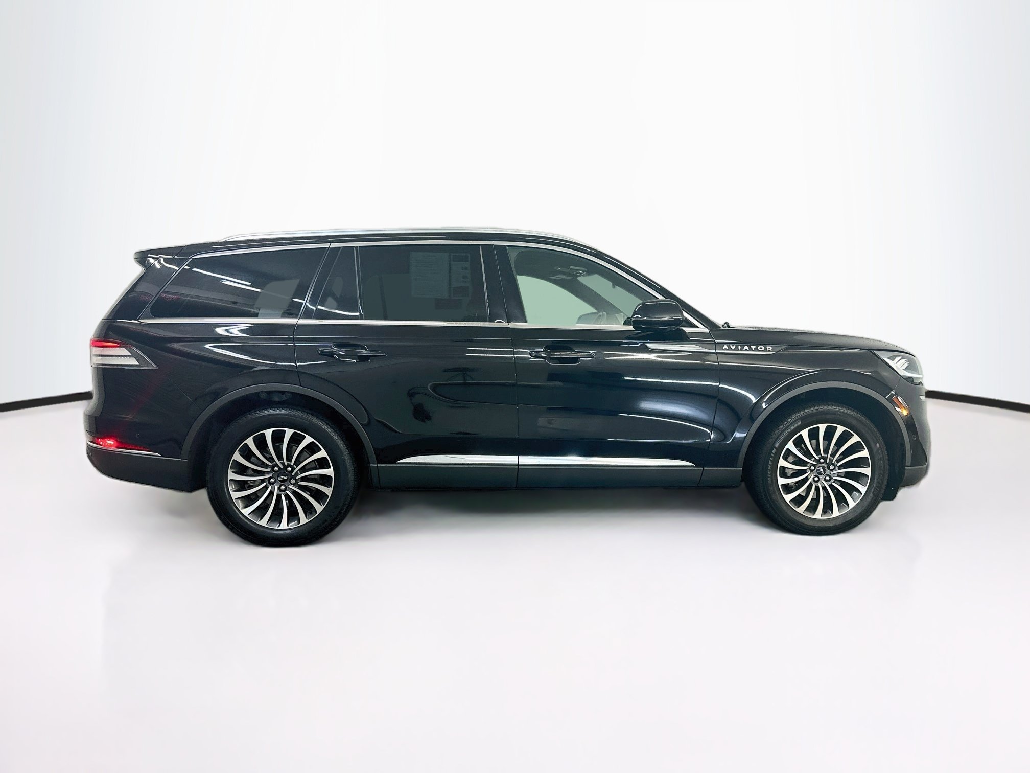 Used 2022 Lincoln Aviator Reserve w/ Equipment Group 201A AWD/4WD image 10